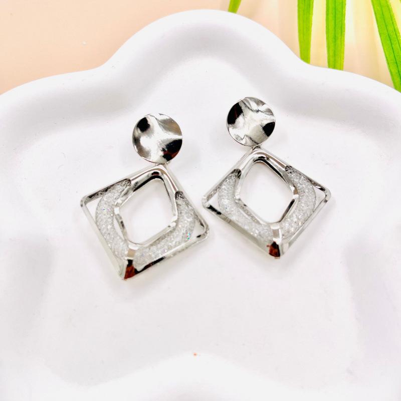 

Cold wind crystal square earrings women s, metal mesh light luxury versatile earrings срібний