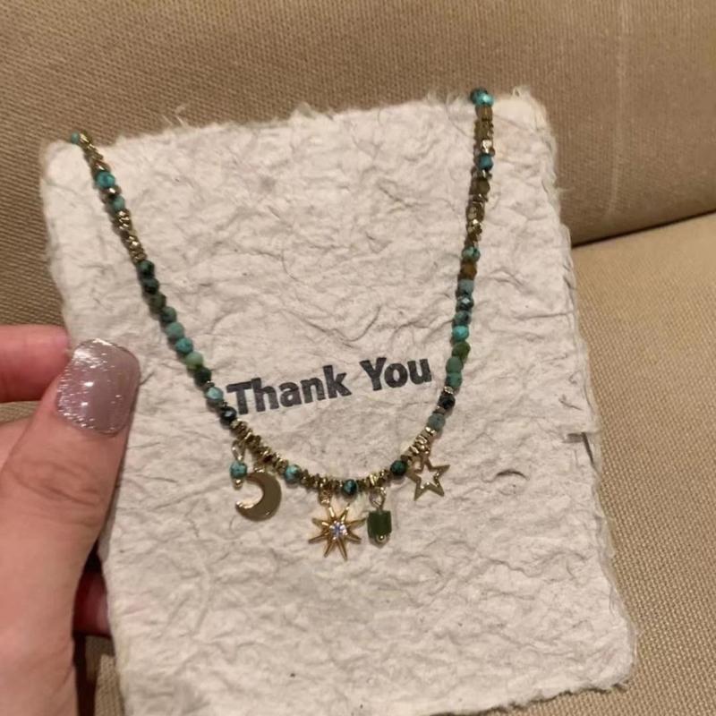 Colorful Beaded Sunflower Necklace Handmade Pendant Necklace Adjustable Chain Necklace Unique Style Jewelry for Women