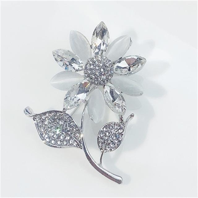 Мода Жемчуг Личность Стразы Темперамент Геометрическая Простота Девушка Сердце Жемчуг Любовь Корсаж Одежда Аксессуары