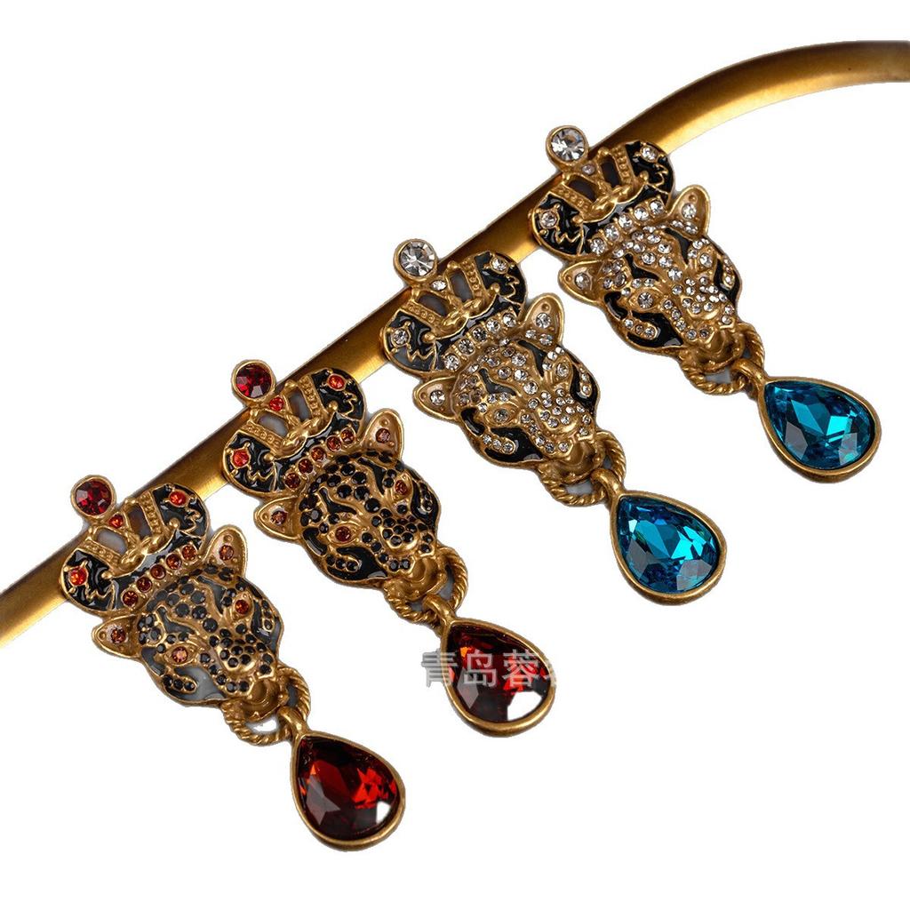 Vintage Colored Heavy Industry Mythical Beast Leopard Head Shaped Earrings Set With Diamonds Water Droplets Retro Atmospheric