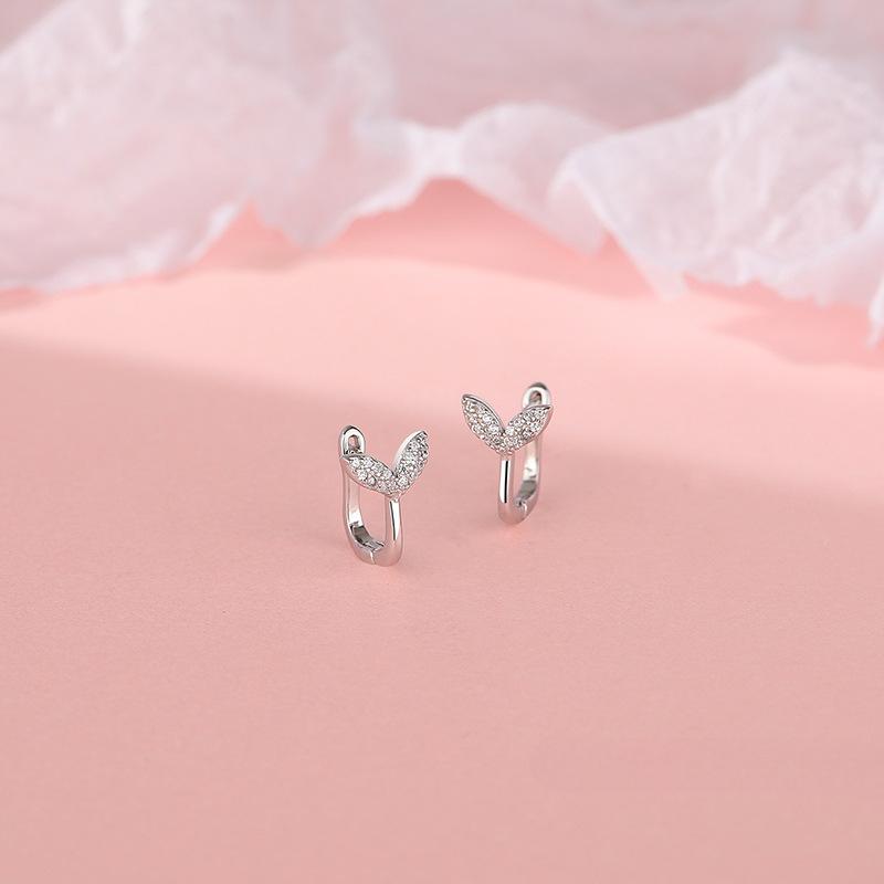 

Изысканные серьги-вкладыши «рыбий хвост» с бриллиантами для женщин, маленькие блестящие серьги для женщин, универсальные модные милые серьги