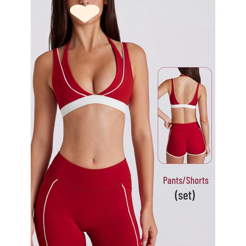 Q1R Two-Piece Color Block Fitness Shorts & V-Neck Halter Sports Bra Yoga Set - Quick-Drying & Breathable