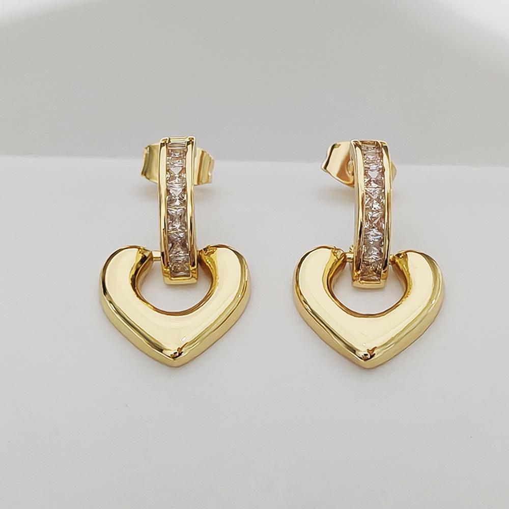Japanese-Korean Niche Fashion Gold-Plated Brass Heart Stud Earrings with Zircon Diamonds Brass Inlaid Zircon Stud Earrings