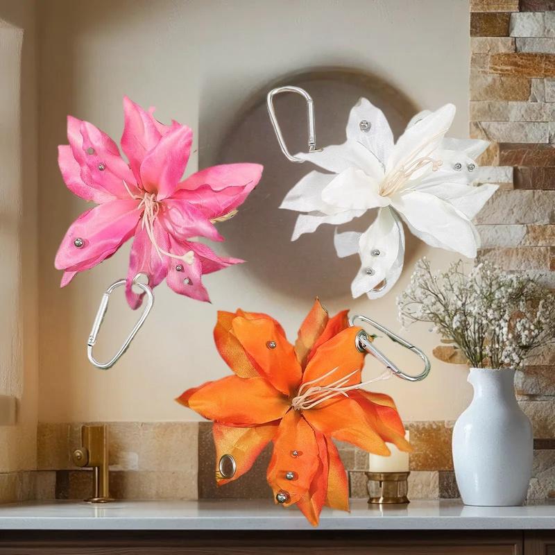 1Pcs Creative Simulation Flower Bag Pendant Exquisite Lily Keychain Fashion Backpack Decoration Diy Accessories Gifts