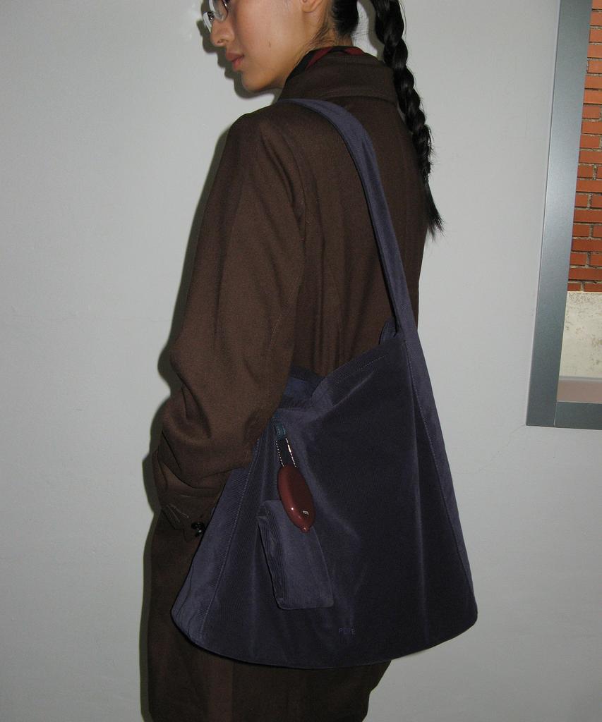 Pote 0007 Layered Pouch Hobo Bag_Corduroy Navy