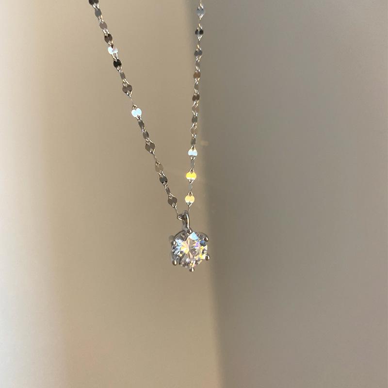 Retro Korean Style Rhinestone Clavicle Necklace for Women - Trendy, Simple, & Fashionable Jewelry