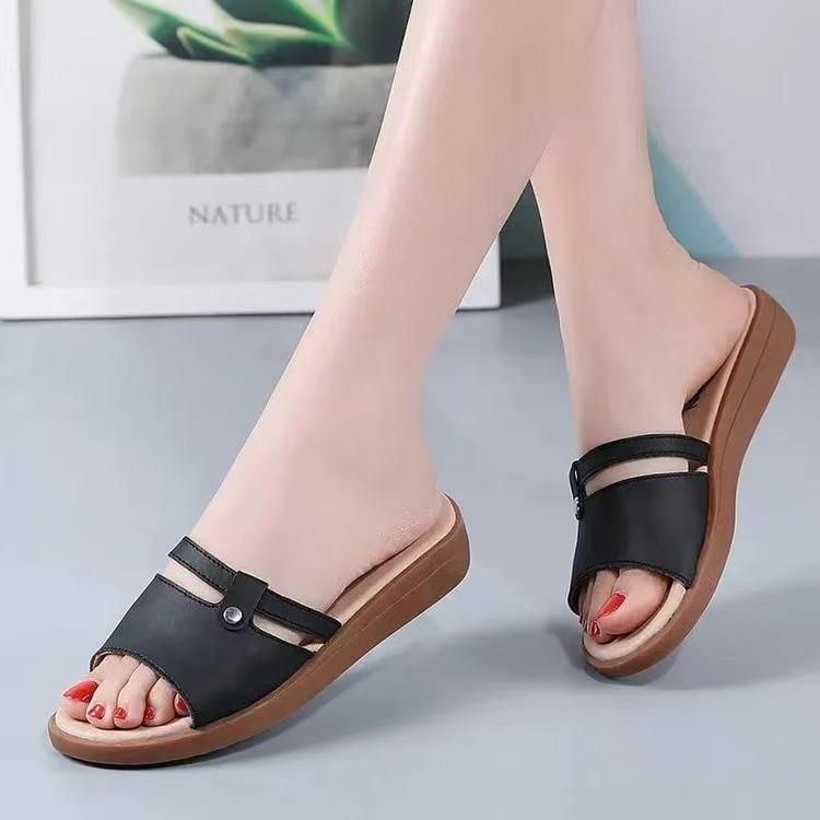 Women's Medium Flat Bottom Non-slip One-word Drag 2 New Summer Wear Fashion Soft Leather Cool Slippers Women