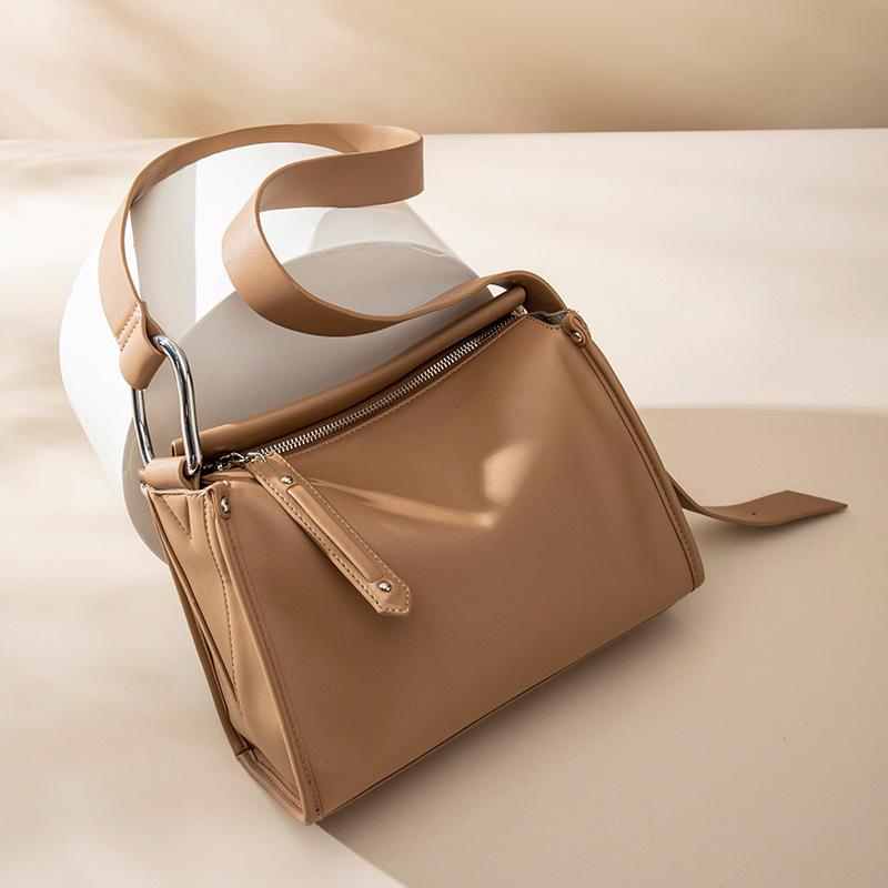 

2024 Женская сумка-подушка кроссбоди высокого класса - Модный стиль интернет-знаменитости коричневый