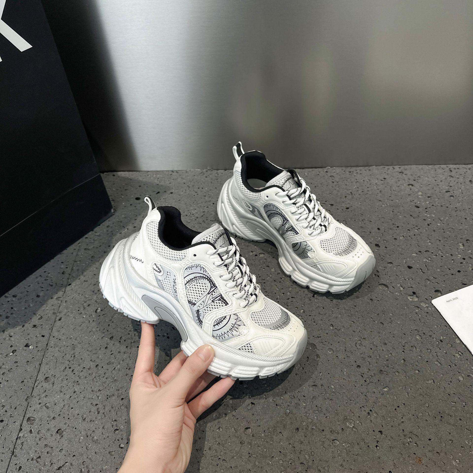 

Dad shoes women s spring new mesh breathable thick-soled versatile niche lightweight sports and leisure shoes 35 белый