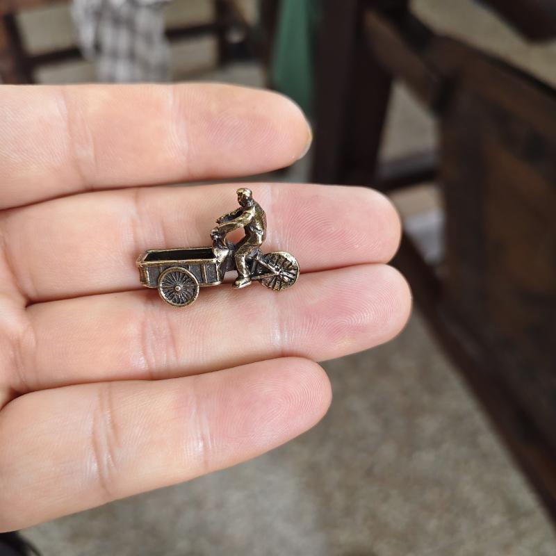 Vintage Metal Tricycle Figurine Antique Finish Exquisite Detail For Home Decor Collection Gift