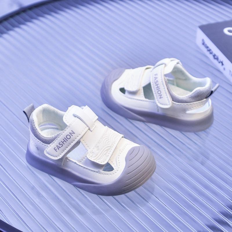 Girls Sandals New Summer Closed-Toe Kids Lightweight Sandals Breathable Soft Sole Sports Shoes