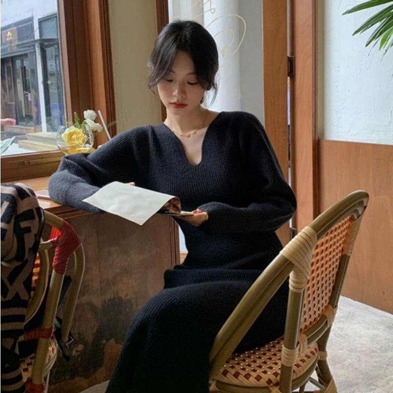 Autumn and winter new women's clothing fashion high-end design temperament slim retro age-reducing black dress