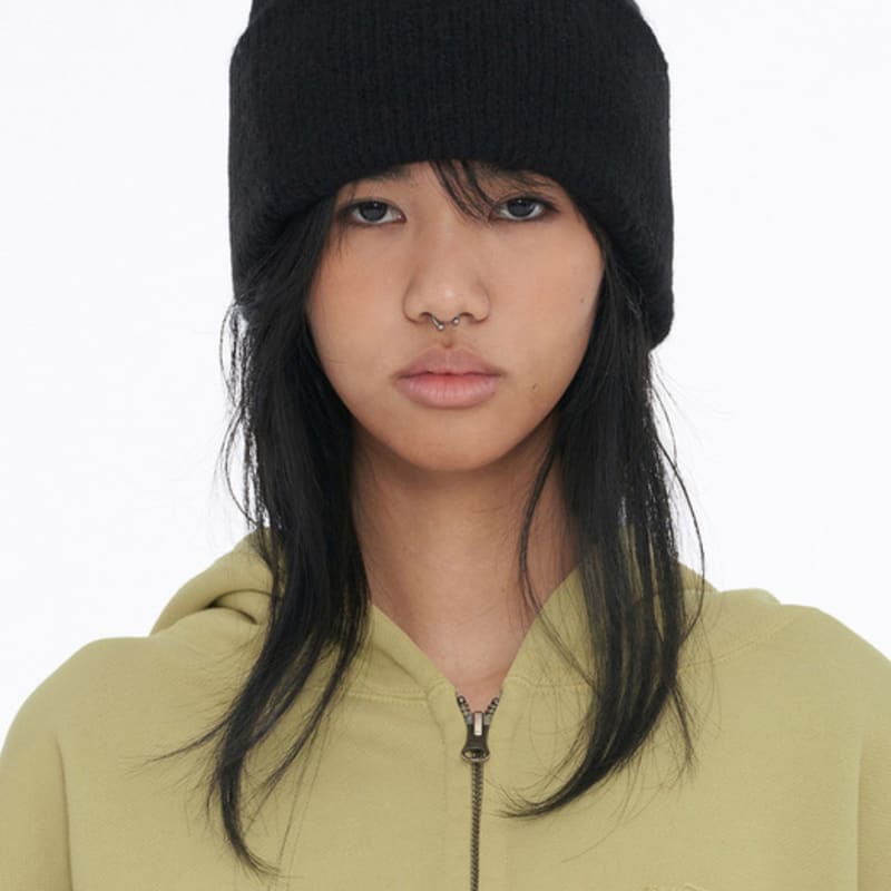 

WELLBEING EXPRESS Шапка-бини с пушистым отворотом, черная OS