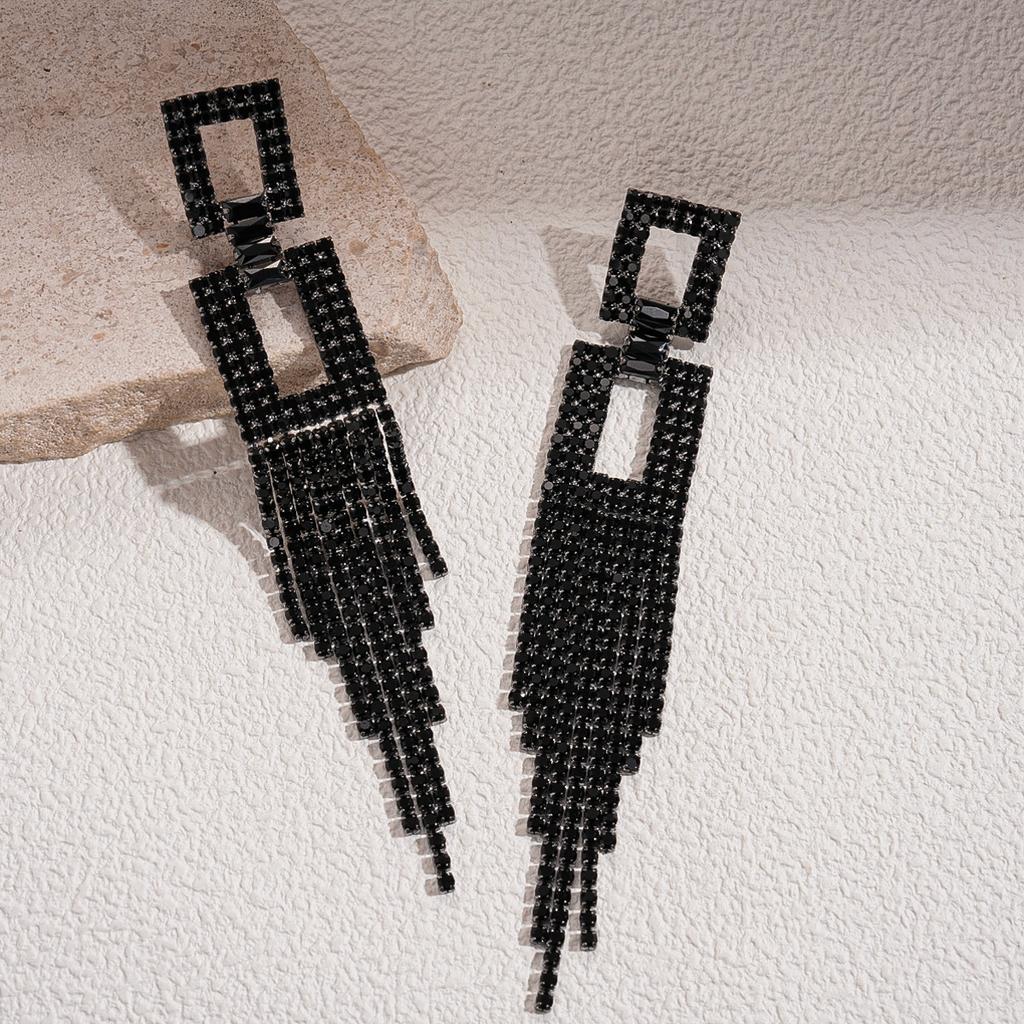 Zircon diamond-encrusted hollow square fringed silver needle earrings, dark wind personality, light luxury earrings.