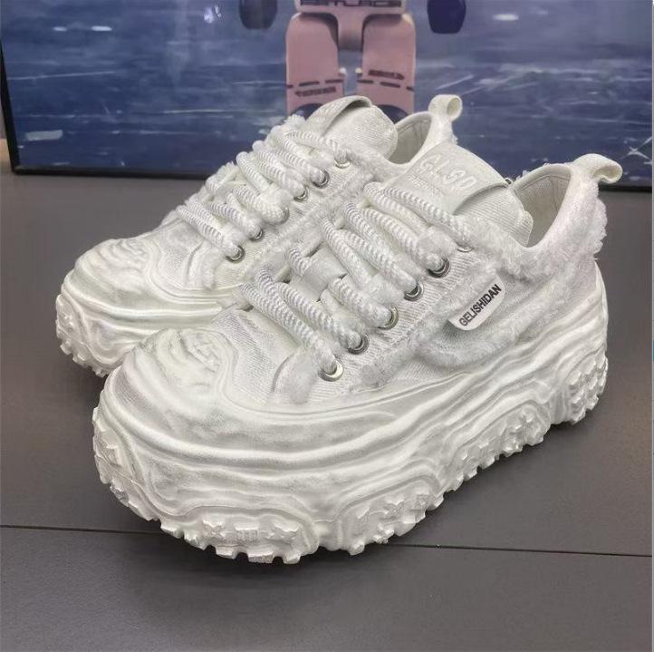 Men Thick Soled Shoes New Niche Canvas Casual Shoes Fashion Height Increasing Comfortable Non Slip Lace-Up Chunky Sneakers