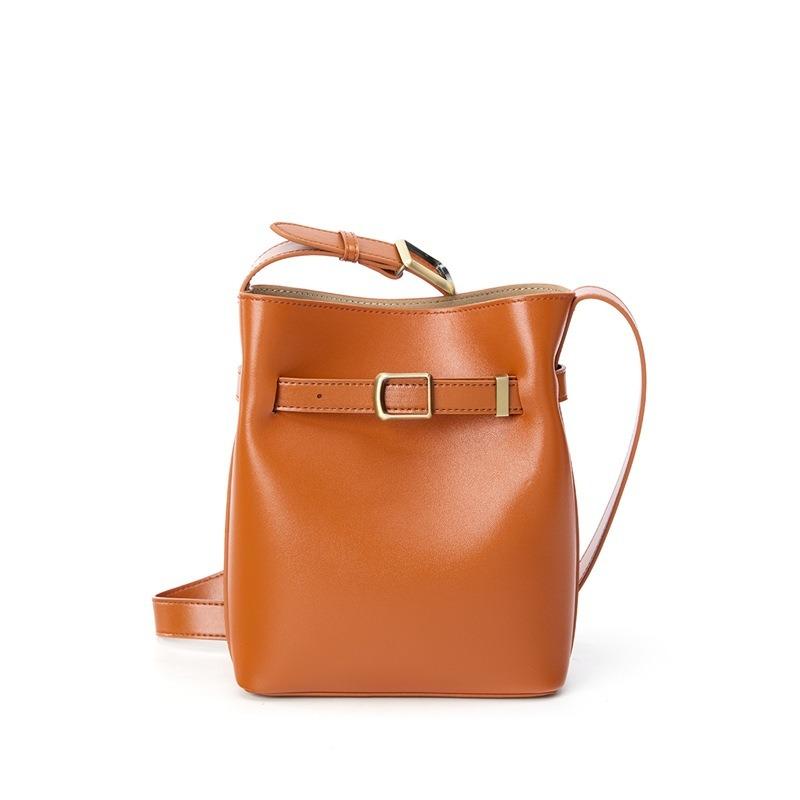 Retro leather women's shoulder bag, premium bucket bag, retro first-layer cowhide messenger bag, women's shoulder messenger bag
