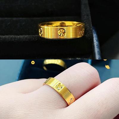 Elegant Sand Gold Jewelry Ring with Diamond and Screw Pattern