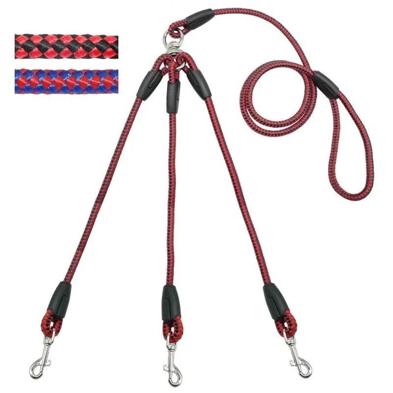 Guinzaglio da passeggio per cani da compagnia a tripla coppia regolabile in nylon a 3 vie senza groviglio con impugnatura morbida imbottita Guinzaglio a 3 teste staccabile