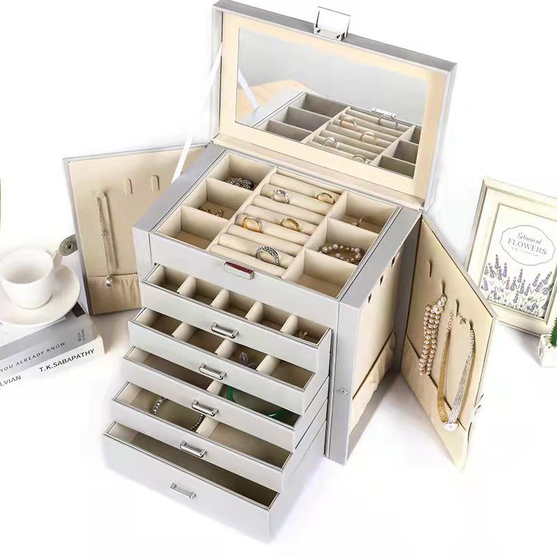 

«Изысканная многослойная шкатулка для хранения украшений с замком для ожерелий, сережек и колец»