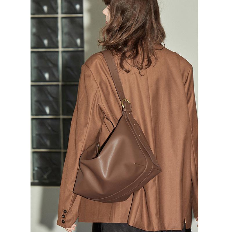 IELGY High-Quality Retro Bag Large-Capacity One-Shoulder Commuter Soft Leather Cross-Body Tote Bag