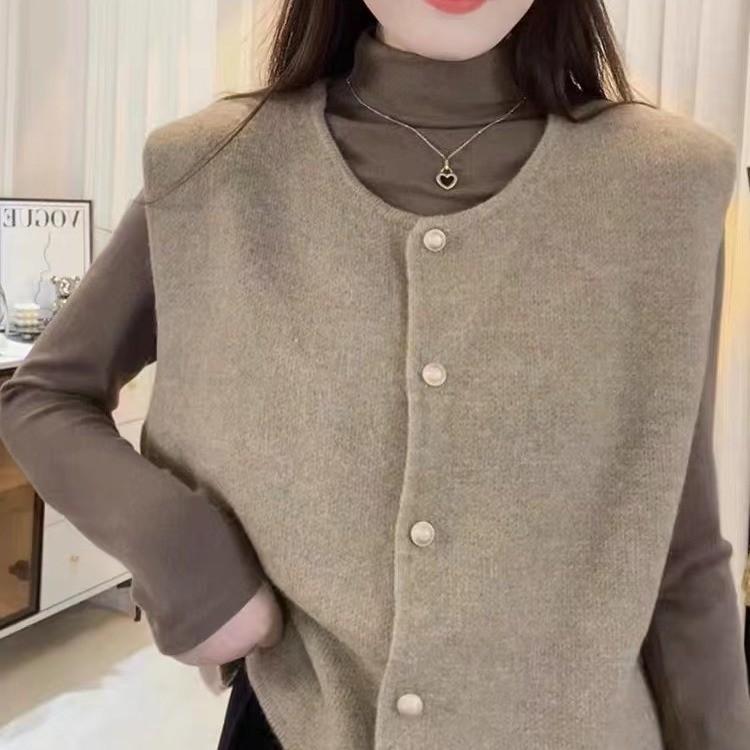 Japanese Style Simple Solid Color Vest Round Neck for Versatile Outerwear Spring and Autumn Gentle Single Breasted Shoulder Knitted Vest for Women