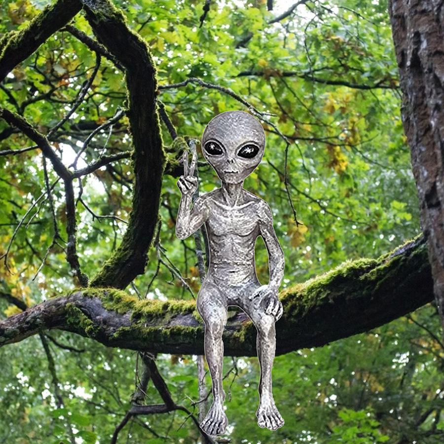Alien Statue Ornaments Martians Garden Figurine Indoor Outdoor Decoration Resin