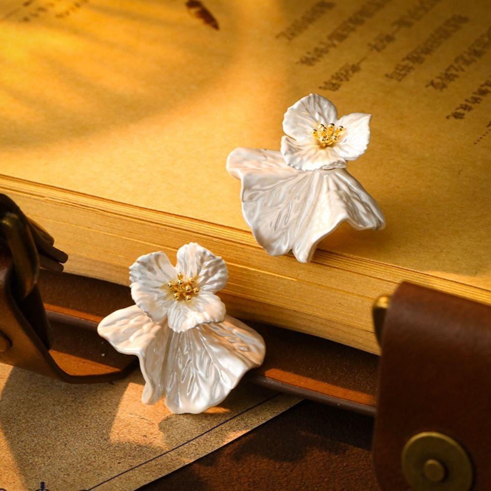 Hook Piercing Vintage Earrings Ear Decor Temperament Earrings Flower Stud Earrings  Girls Gift