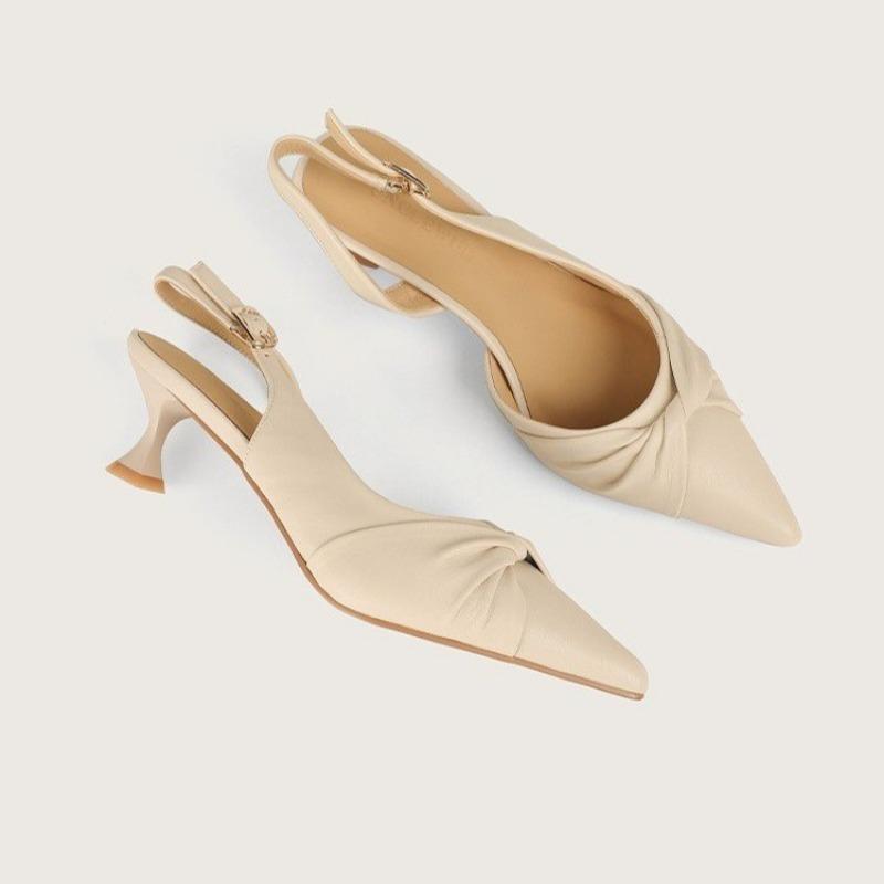 2024 New Summer Women's Shoes High Quality Pointed Toe Solid Color Mid-heel One-line Buckle Fashion Toe-toe Women's Sandals