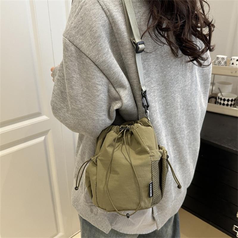 Large Capacity Drawstring Bucket Bag Shoulder Bag Simple Women Tote Bag Cell Phone Purse Pouch Versatile Reusable Crossbody Bags