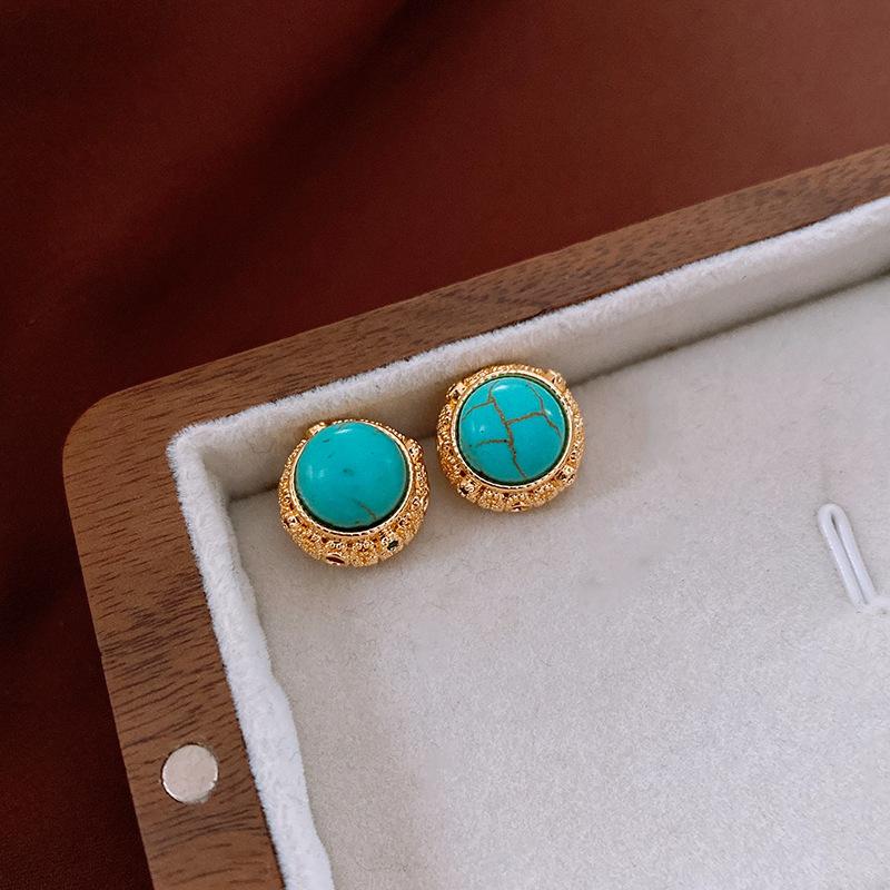 Medieval Vintage Silver Needle Retro High-end Earrings Light Luxury Versatile Earrings Court Style Niche Earrings