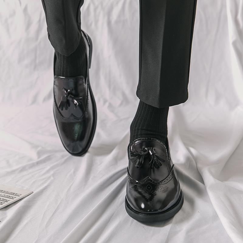 Men's Brogue Tasseled Loafers Green Purple Dress Wingtip Wedding Shoes Stylish Formal Leather Prom Party Shoes Large Size