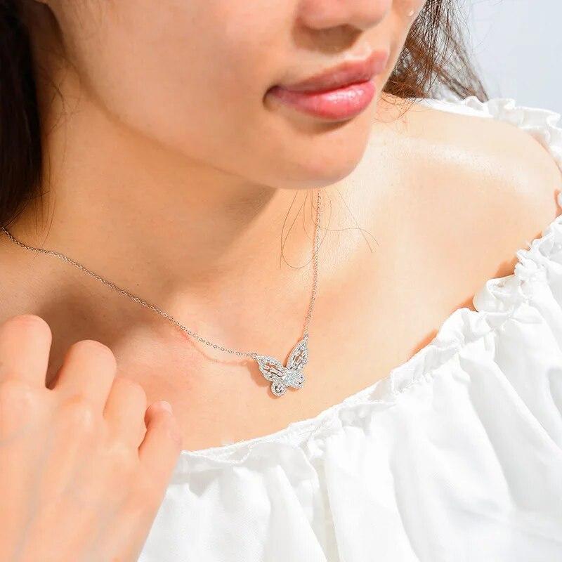 1CT D Color VVS1 Moissanite Necklace for Women Cute Butterfly 925 Sterling Silver Pendant Pt950 Plated Brithday Gift Jewelry