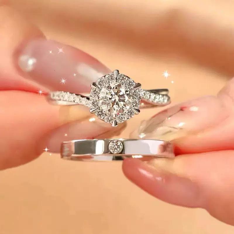 Elegante Anello da Donna con Diamante a Sei Griffe, Elegante Fedina in Zirconia Cubica, Perfetto per Proposte e Matrimonio, Misura Regolabile.