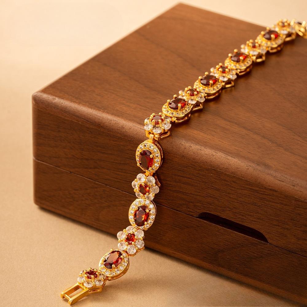 Gorgeous Dinner Bracelet Jewelry Zircon Inlaid Bracelet Atmospheric Bracelet