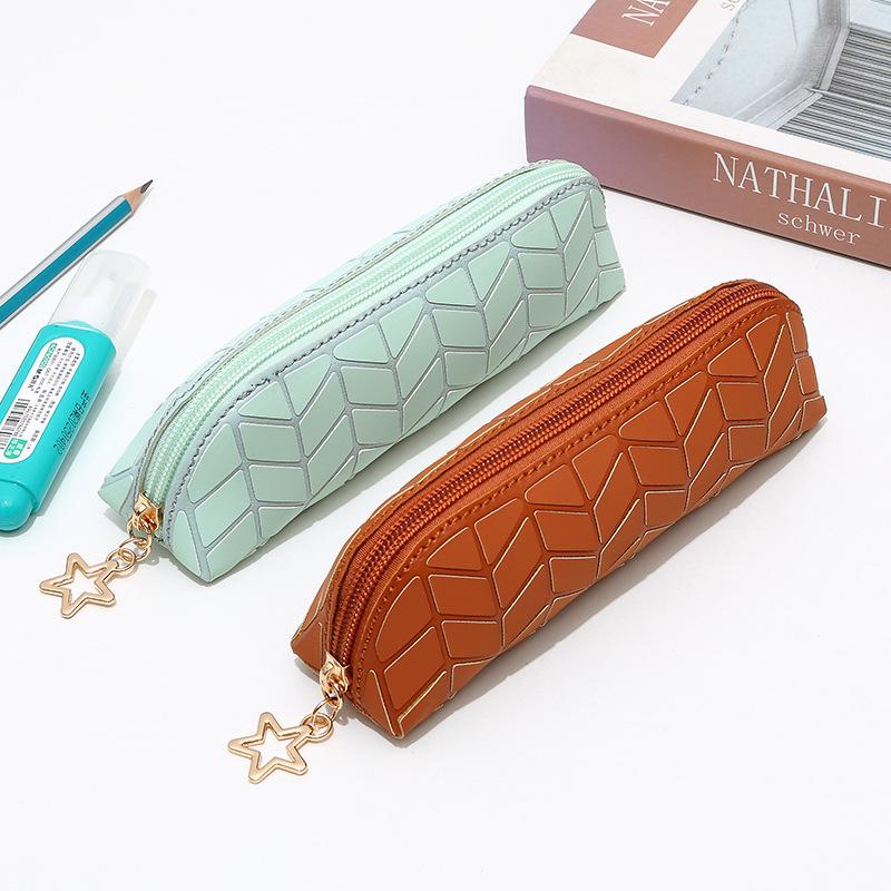 Colorful Crocodile Pattern PU Leather Pencil Case - Soft, Large Capacity, Zippered Storage Bag for Students