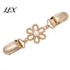 Dress Cincher Clip Hollow Flower Cardigan Sweater Clip, Vintage Women Clothing with Faux Pearl Pearl, for Shawl Pants Anti Slip Scarf Holder