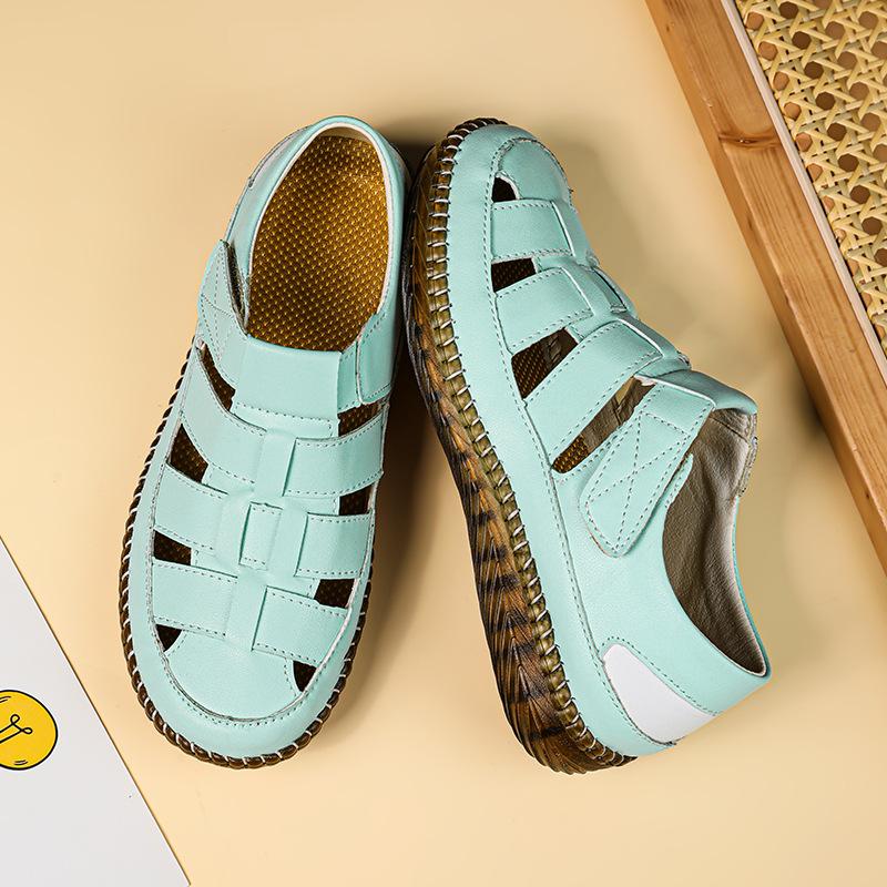 Sandals women's summer 2025 new popular Roman flat-bottomed woven soft-soled lightweight mother non-slip beach shoes