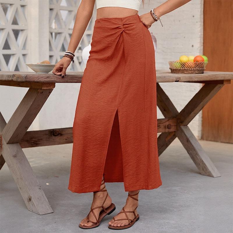 A Comfortable and Versatile Summer Women's Skirt with Pleated High Slit