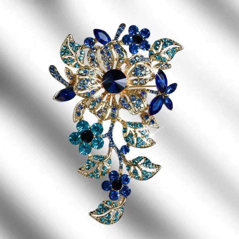 Stilfuld Rhinestones Blomstret Broche Alsidigt Modeaccessories til Kjoler Jakkesæt Afslappede Outfits Vintage Stilarter Elegant