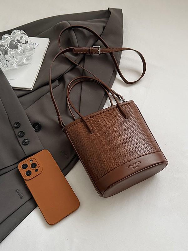 Niche High-End Women's French Luxury Woven Shoulder and Crossbody Bucket Handbag