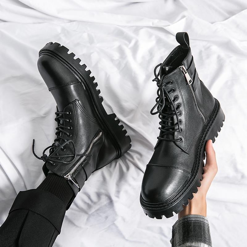 2024 Spring and Autumn Men's Naked Boots Fashion Simple Casual Men's Large Casual Shoes Lace Up Zipper High Top Leather Shoes