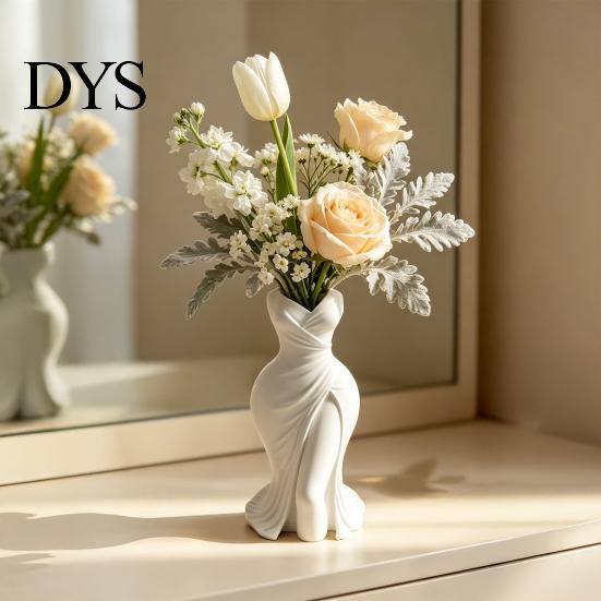 Unique Aesthetic Room Accessory Elegant Dress Shaped 3D Printed Vase, Modern Minimalist Sculpture for Light Luxury Table Decor Home Decor, Artistic