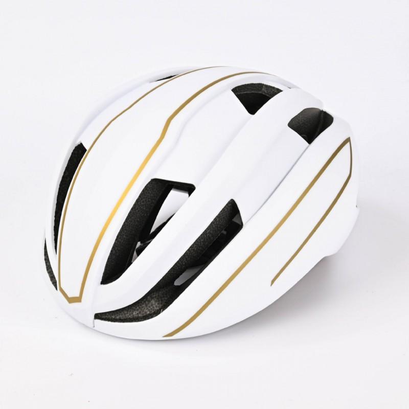 Unisex Cycling Helmet Road Mountain Bikes In-Mold Construction Ventilated Design L Size