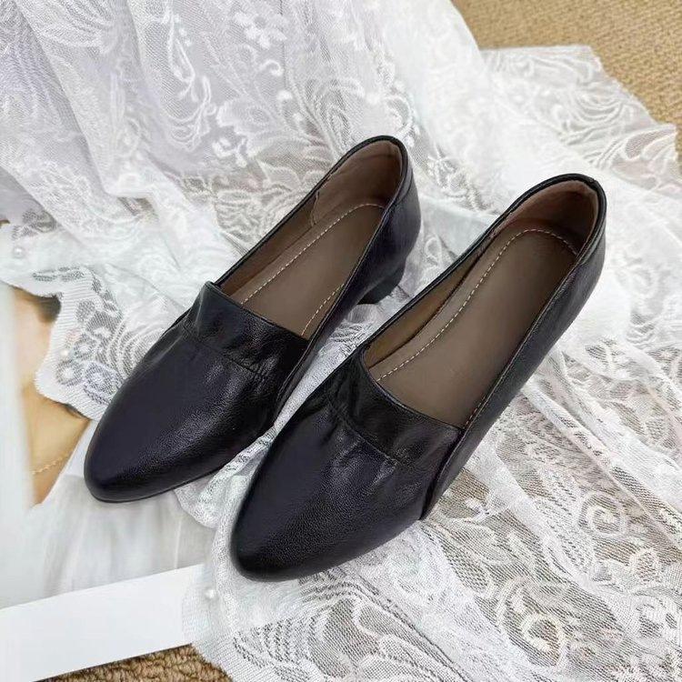 Comfortable single shoes spring new shallow mouth pointed flat shoes thick heel style grandma shoes soft sole