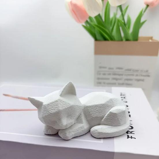 Estátua de Gato Dormindo, Miniatura de Gato Fofa para Mesa Estante, Decoração Geométrica Moderna Impressa em 3D Presente para Amantes de Gatos