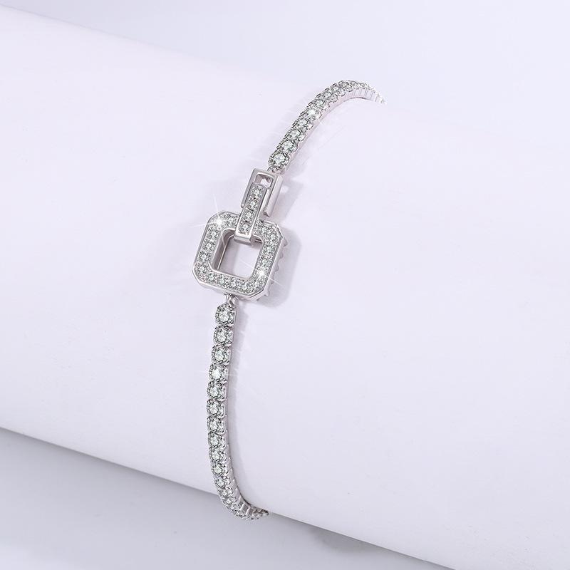 Damen-Armband aus 925er-Sterlingsilber, leichtes Luxus-Temperament, neues, heiß verkauftes Moissanit-Armband mit quadratischer Schnalle