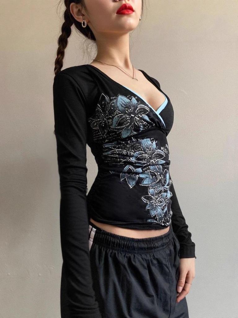 Y2K Spicy Girl Floral V-Neck Long Sleeve Cinched Waist T-Shirt