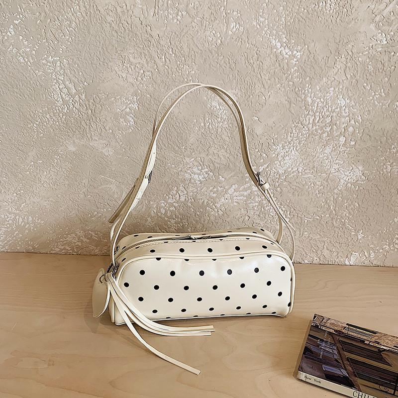 IELGY Fashion Commuter One-Shoulder Underarm Polka Dot Bag Red Baguette Bag