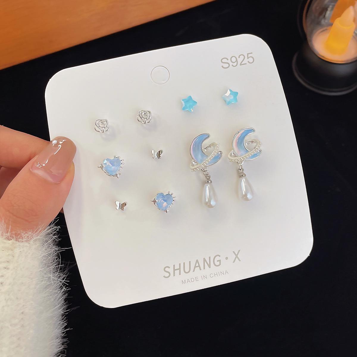 

Серьги из серебра с цветной лазерной луной и сердцем — нишевый дизайн, милый и крутой, изысканная девичья индивидуальность