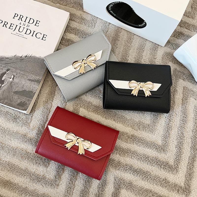 Ladies change purse, small wallet, cute versatile clutch.